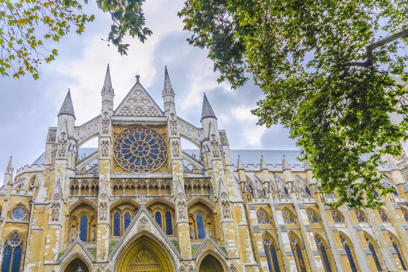 Westminister Abbey catedral from below, London, United Kingdom