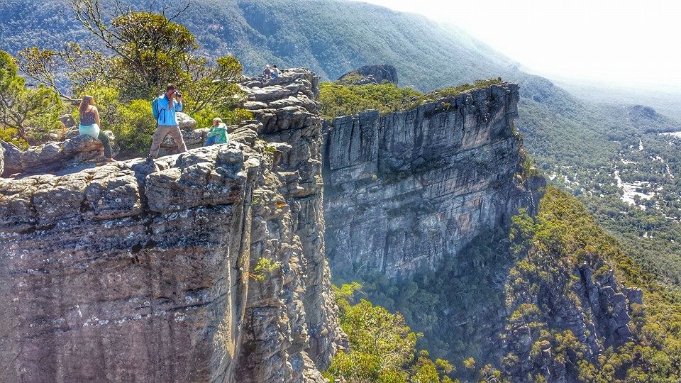 pinnacles hike grampians national park victoria australia 