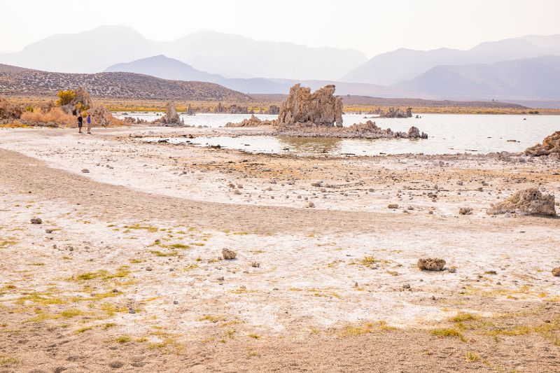 shrinking mono lake