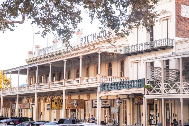 historical gold rush style building sacramento