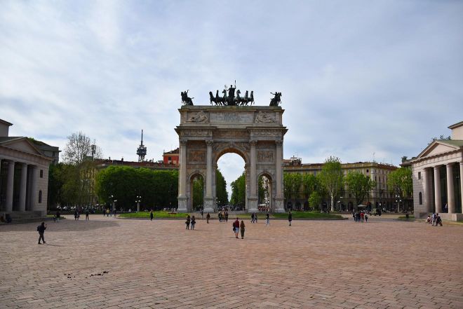 triumphal arch milan