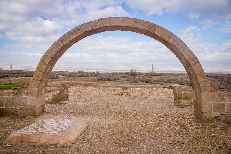 a stone arch marking the spot of Elijah Hill