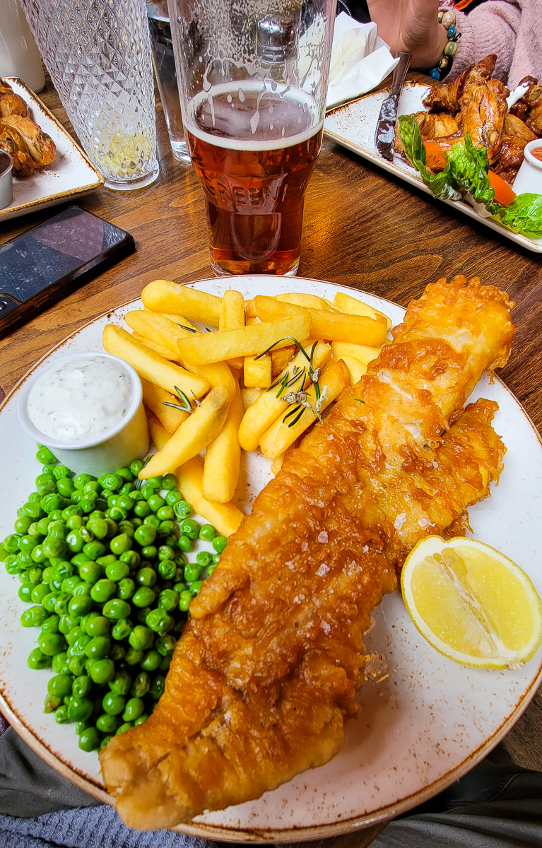 Camden Head Pub, The Angle, London, England