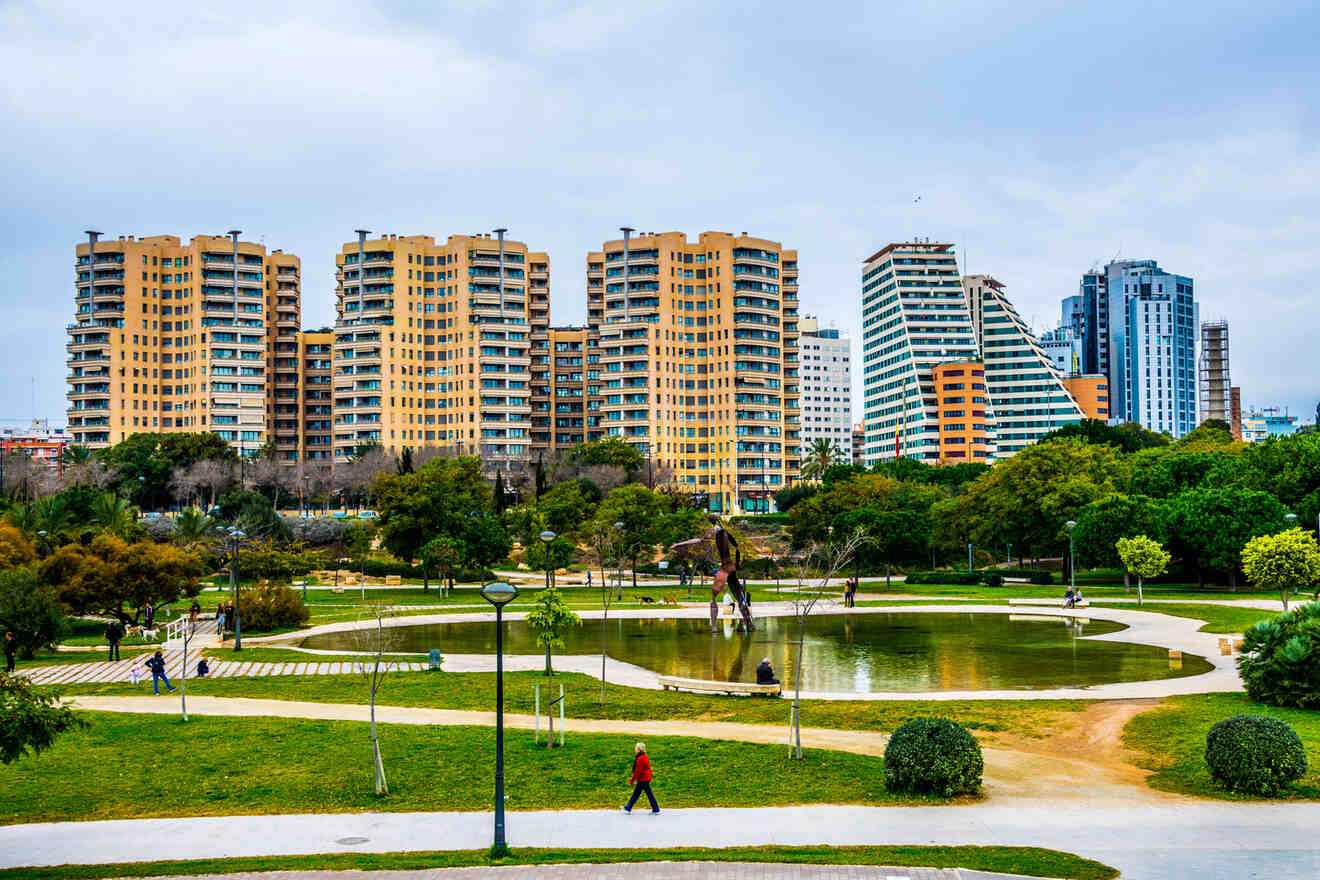 10 Relax at El Jardin de la Turia park