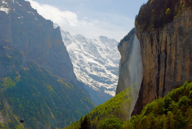 Staubach Falls streaming down the cliff face