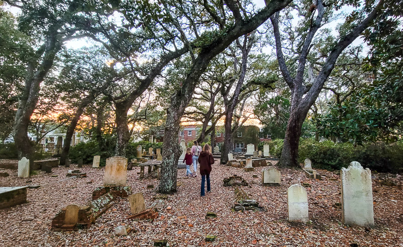 people wandering through Old Burying Ground, Beafort, North Carolina