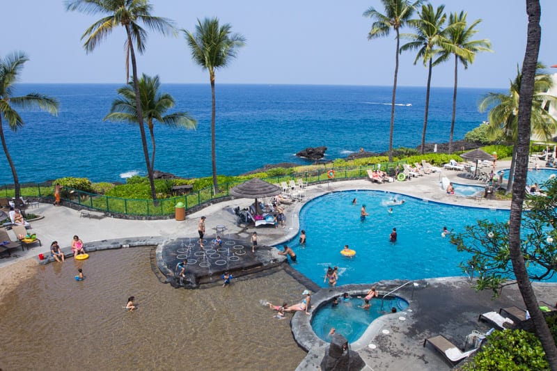 Awesome pool overlooking the coean at Sheraton Kona, Hawaii