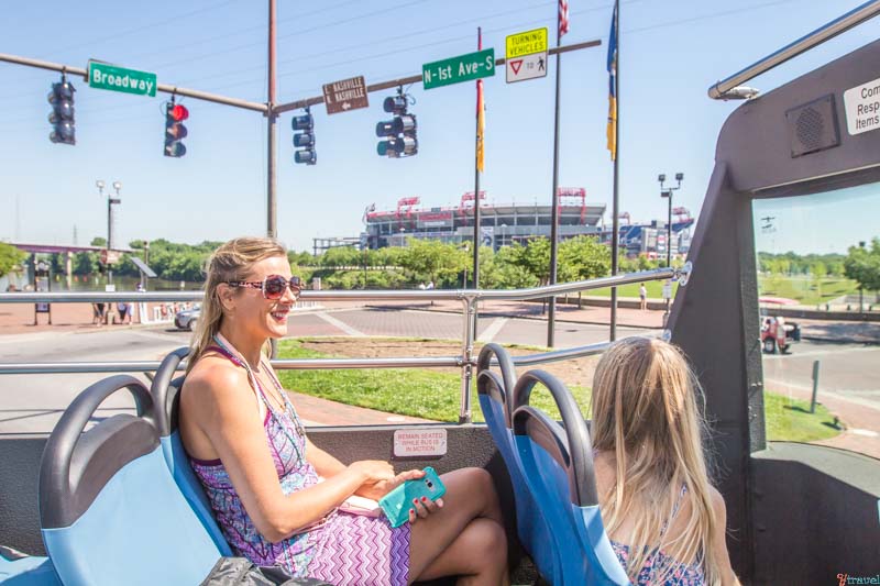 Hop on hop off bus tour of Nashville