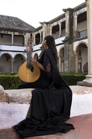 Listen to Fado music Coimbra style