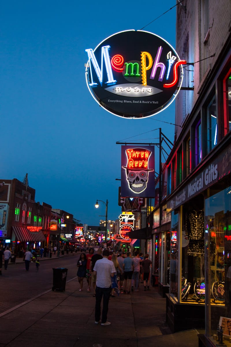 beale st memphis night