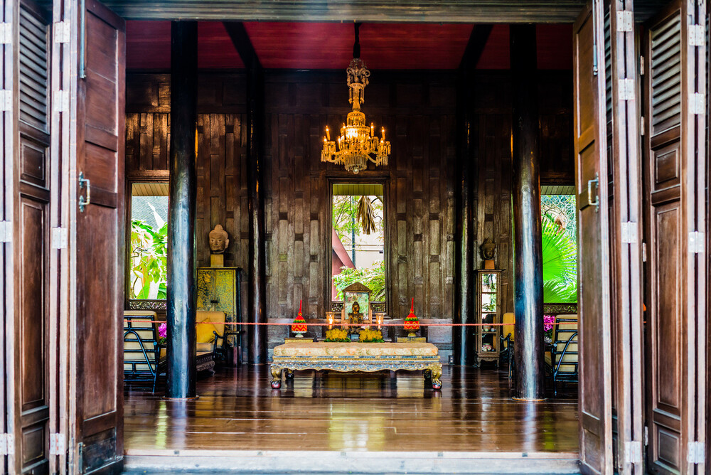 wiiden interior of the jim thompson house