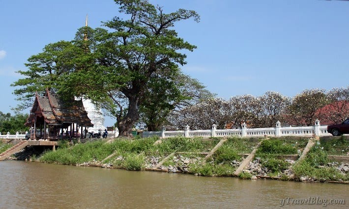 River cruise of Ayutthaya 