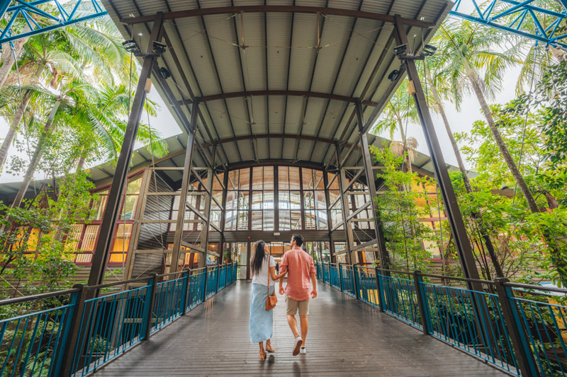 Couple walking towards the entrance of Kingfisher Bay  Resort