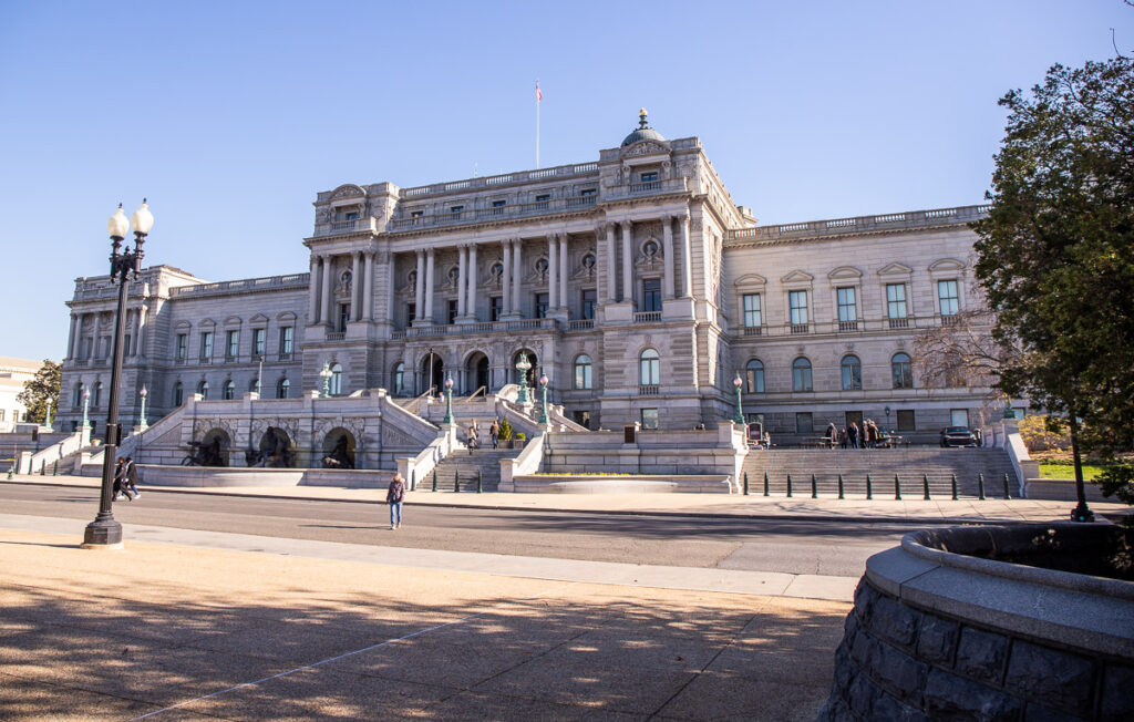 Outsdie view of the Library of Congress