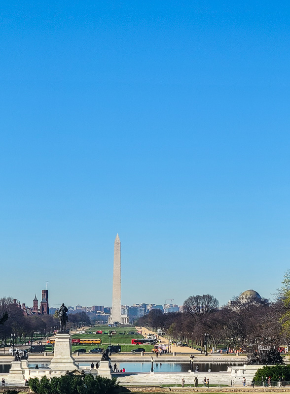 ulysses grant memorial overlooking the washington monument and national mall