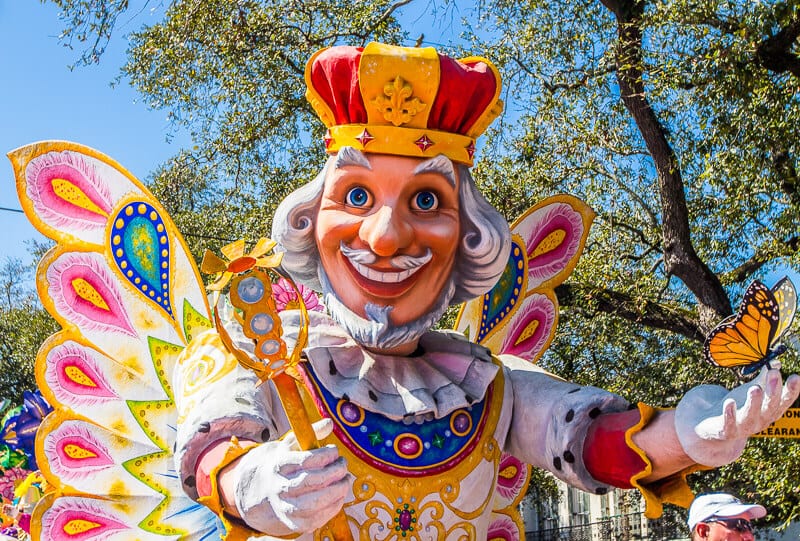 giant face in parade float