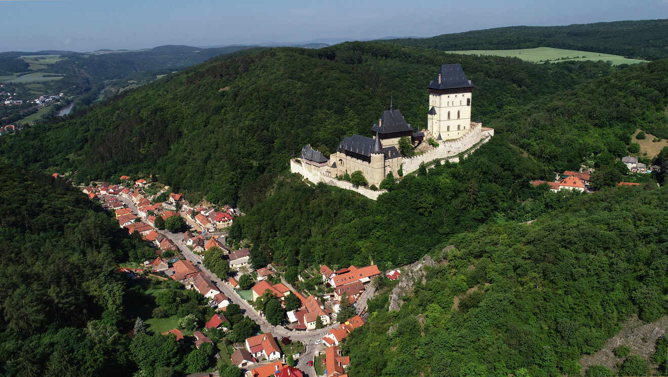 1 Karlstejn Castle in winter