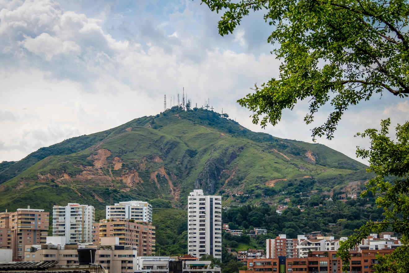 10 Cerro de las Tres Cruces