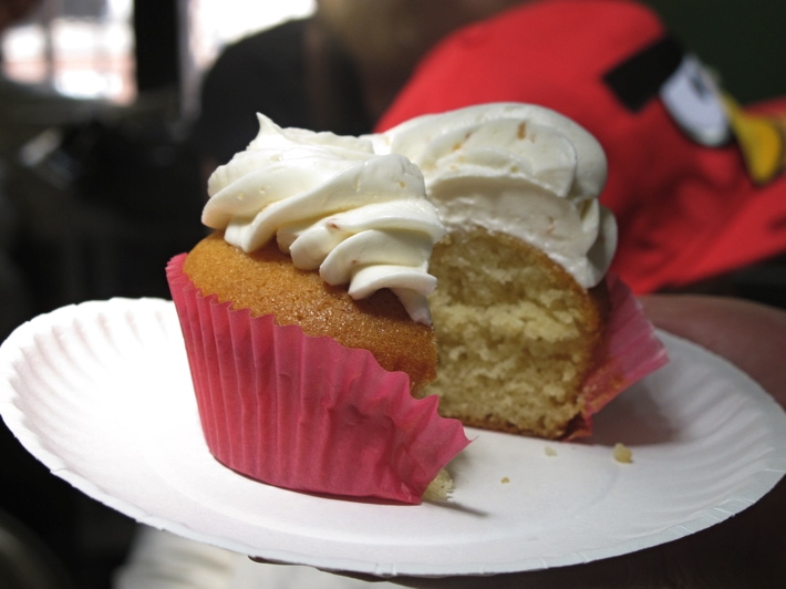 Lychee cupcakes