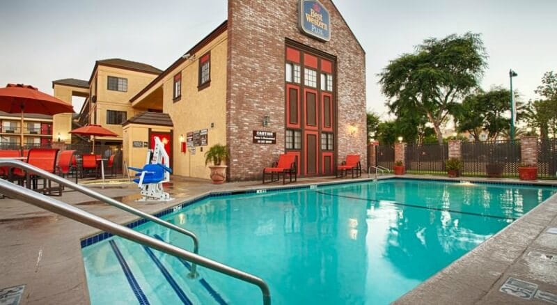 swimming pool in front of Best Western Inn & Suites, Anaheim