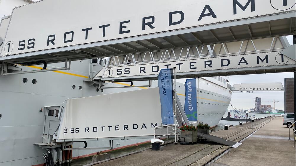 plank going up to the ss rotterdam