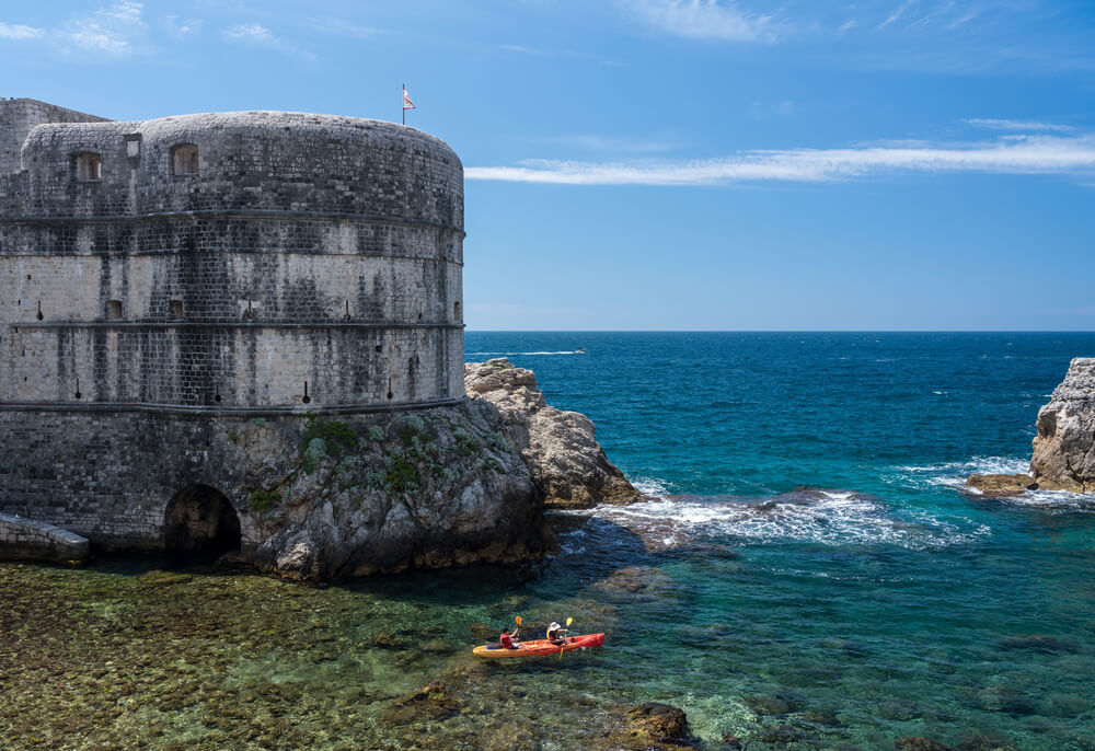 dubrovnik canoeing in water