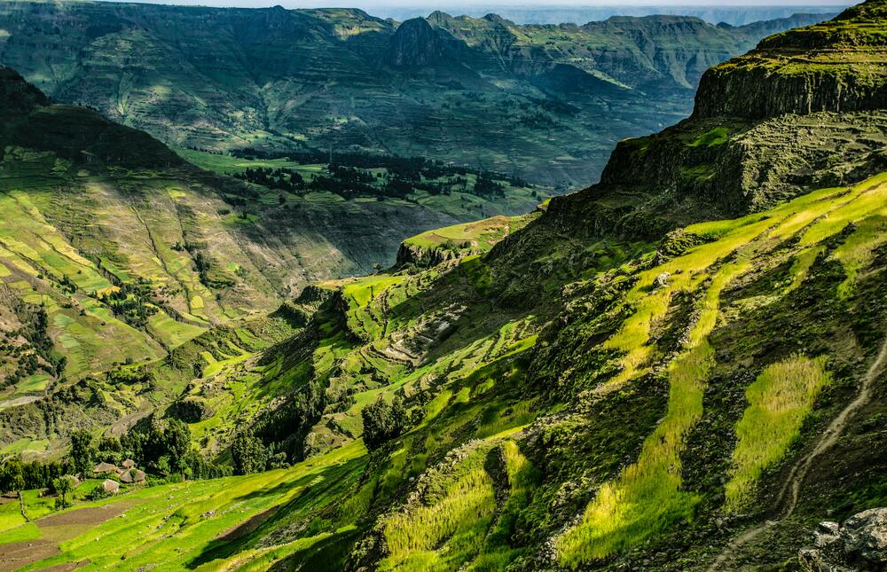 the green Omo valley and mountains 