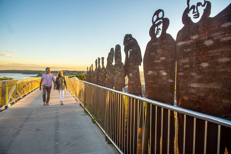 Couple walking along the Newcastle Memorial Walk, The Hill.