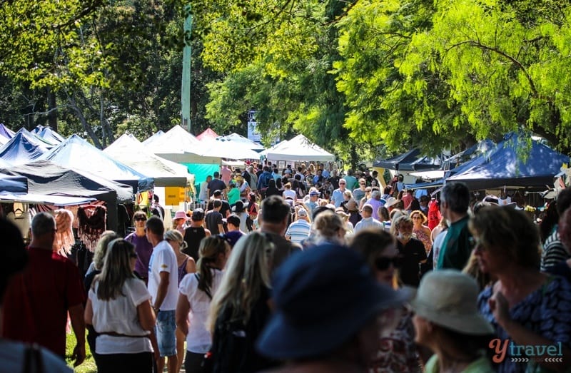 crowds walking through Bellingen Markets 