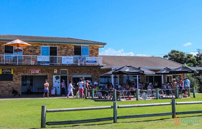 peopel sitting on patio of Sawtell surf club