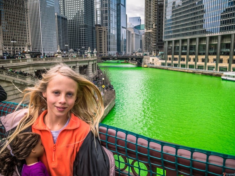 girl posing inf ront of Green Chicago River (1)