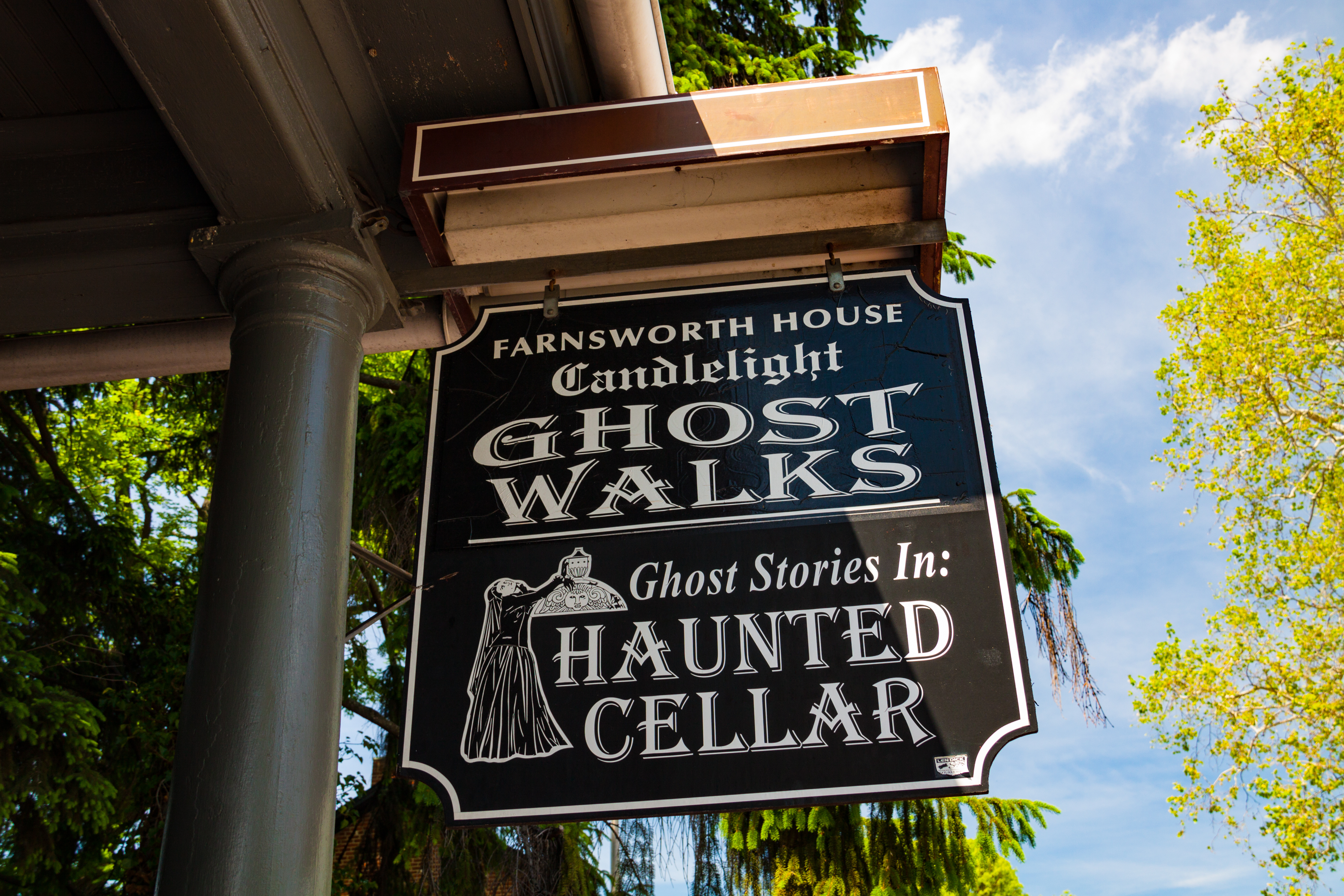 ghost walks sign