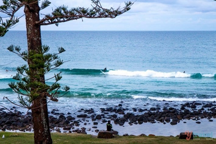 waves rolling into burleigh point