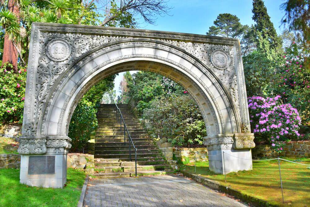 arch and stairway royal tasmanian botanical gardens