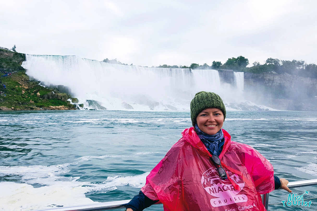 what to wear for a niagara falls tour raincoat