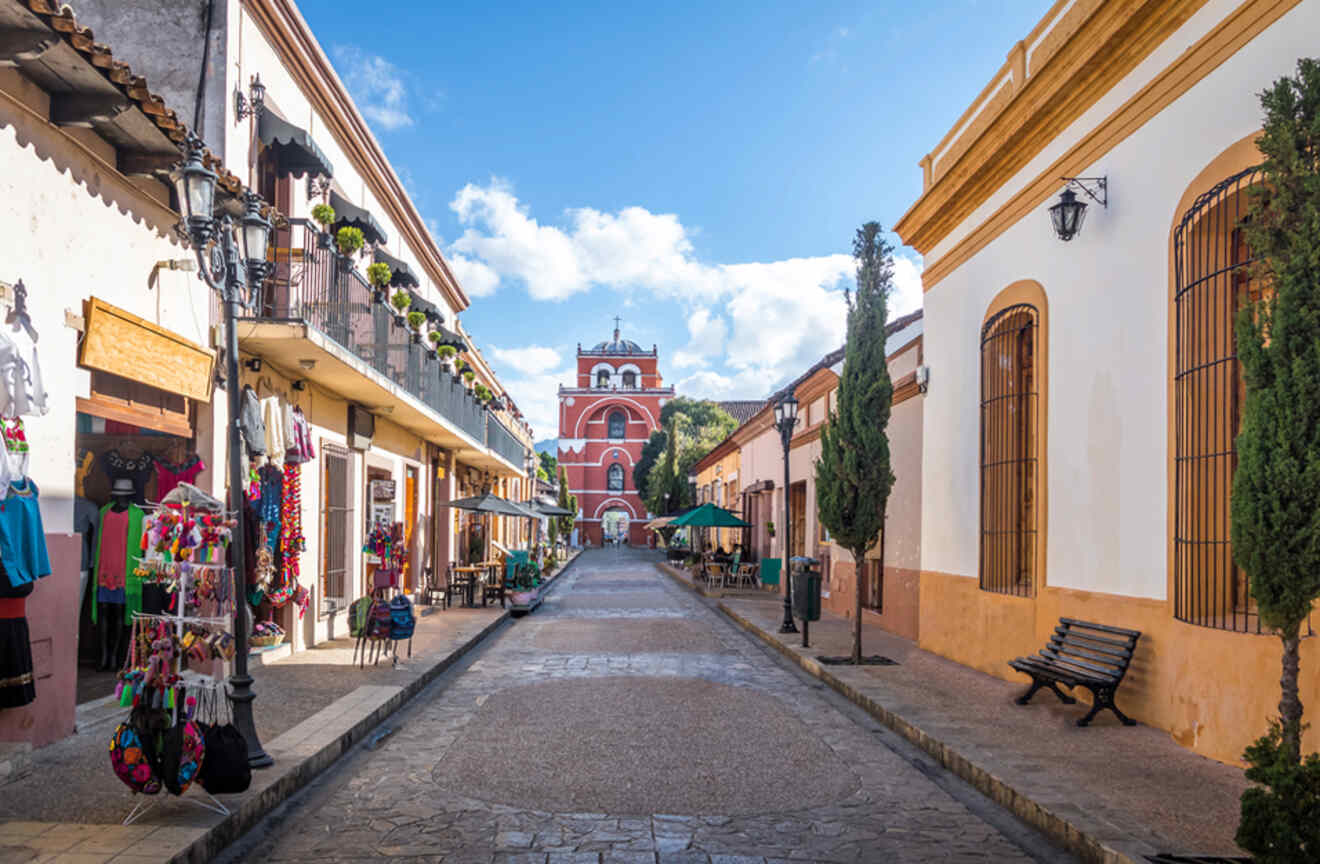 A street in San Cristóbal de Las Casas 