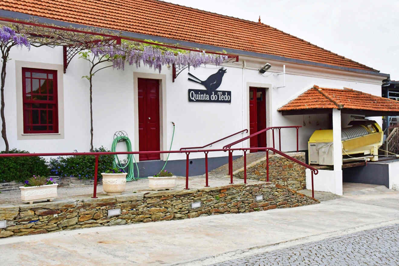 Quinta do Tedo building