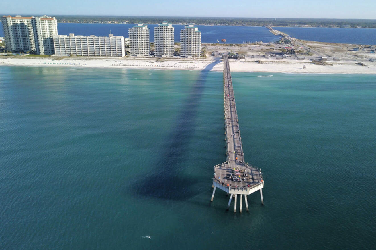 3 white sand beaches Navarre Beach