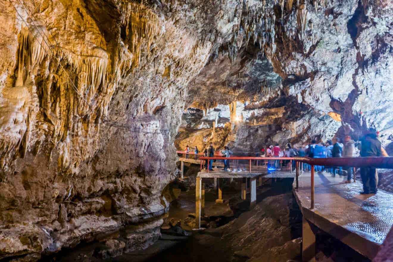 Caves in El Arcotete Ecopark