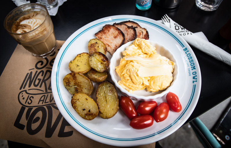 farmhouse breakfast plate with coffee