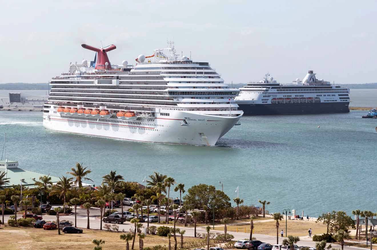 cruise ship coming into the port