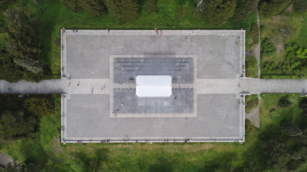 aerial of Monument of the Unknown Hero