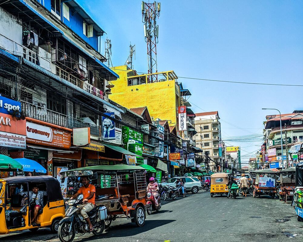 tuk tuks on the street