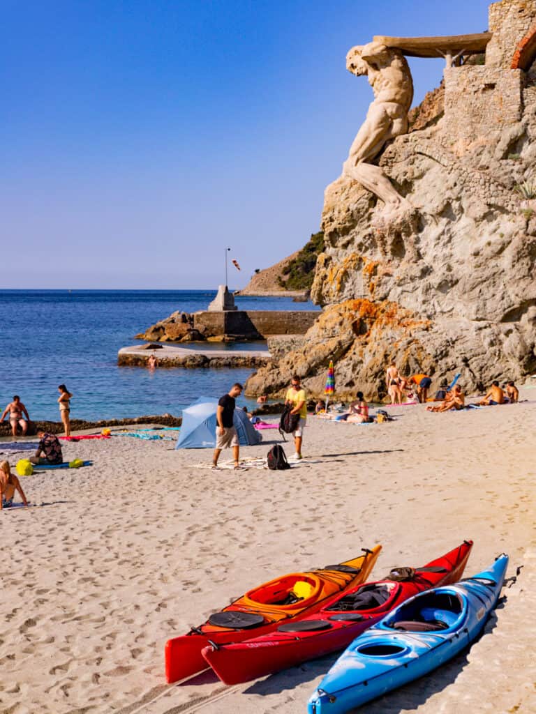 kayaks on monterosso beach