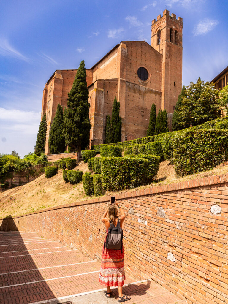 caz taking ohotos of basilica st catherine on the hille