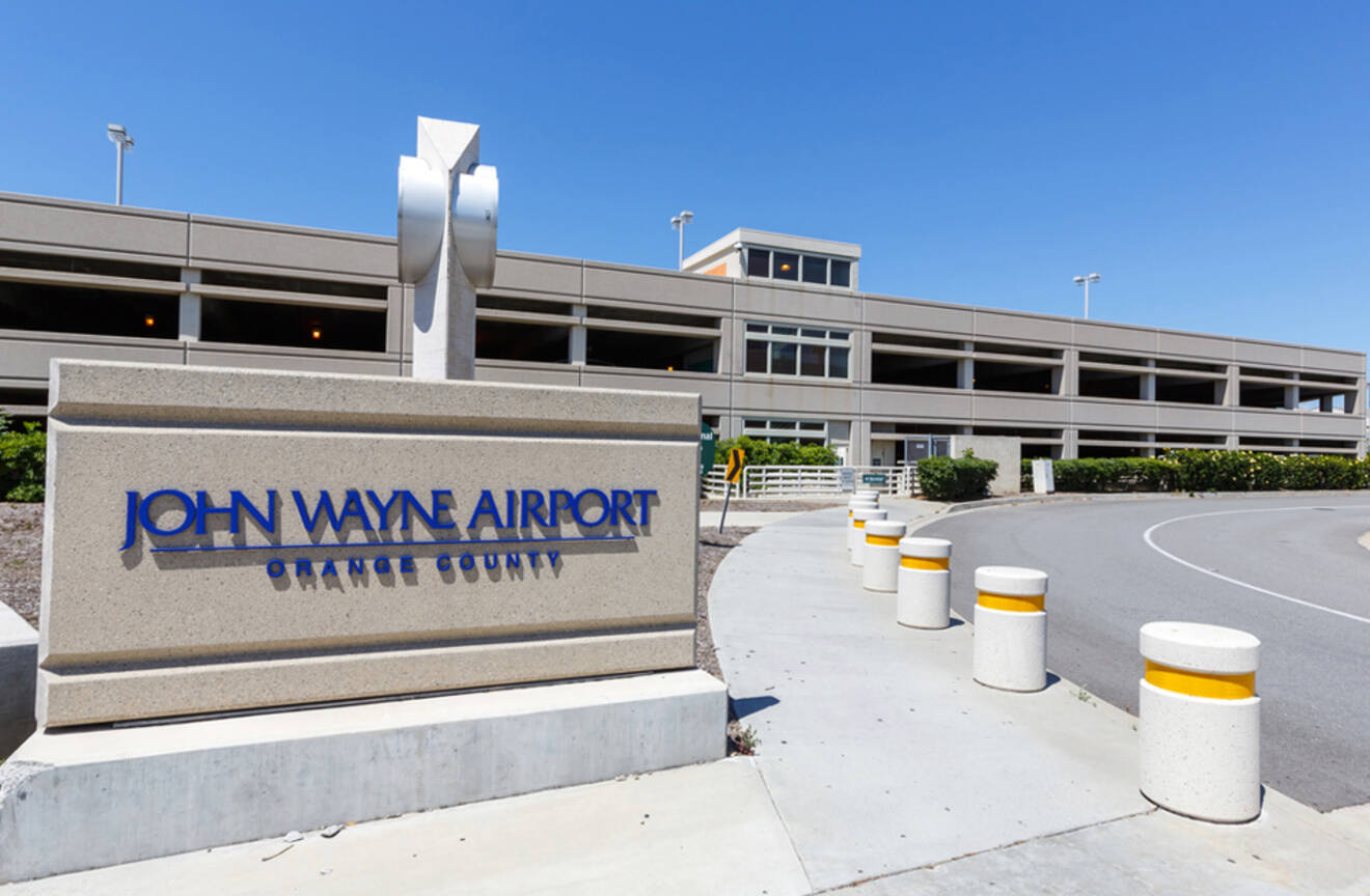 entrance to the john wayne airport