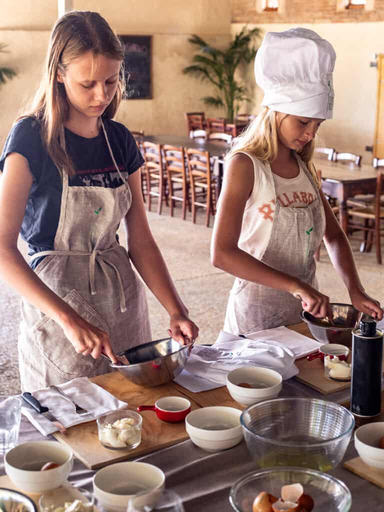 kalyra and savannah making tiramasu