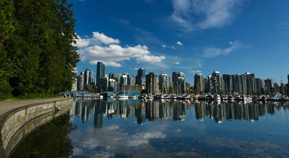 Stanley Park Seawall waterfront trail