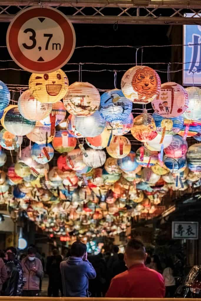 shopping street in tainan