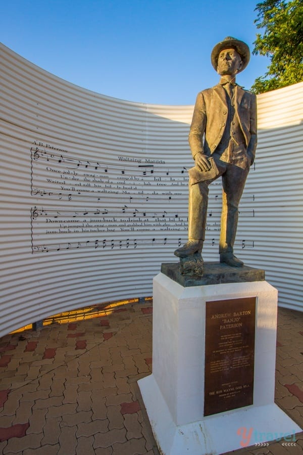 Banjo Patterson statue at the Matilda Centre, Winton, Outback Queensland